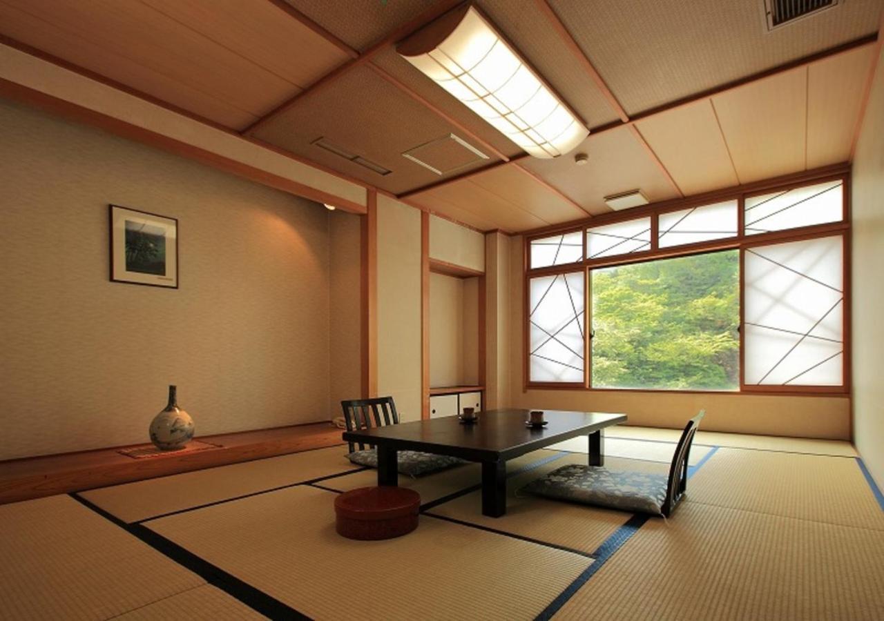 Ikaho Syusuien Hotel Shibukawa Buitenkant foto
